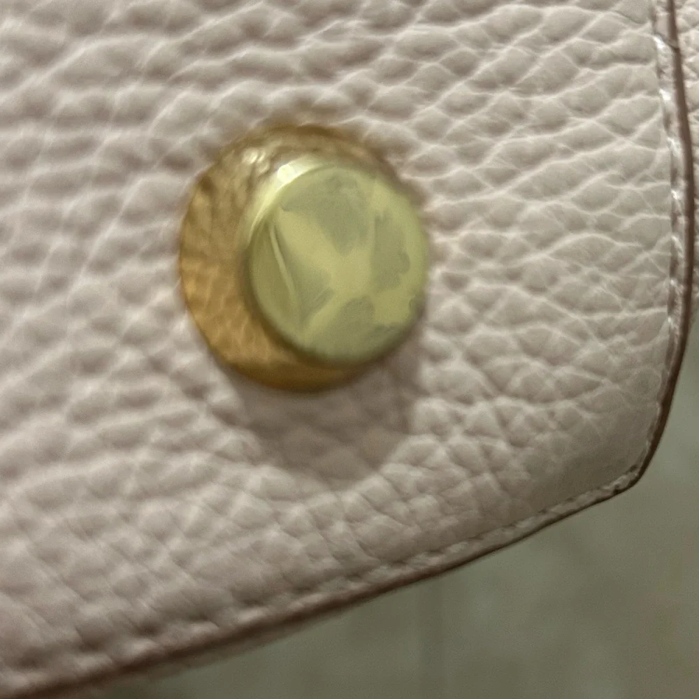 GILI Blush Pink Leather Handbag - Picture 6 of 11